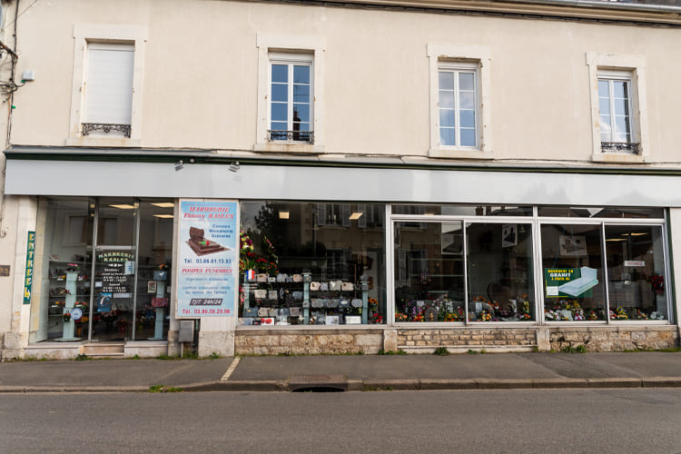 Pompes funèbres Rasles à Nevers - Allier (03)